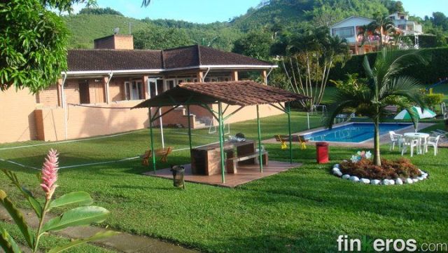 LILIANA - Finca en Palestina, Caldas